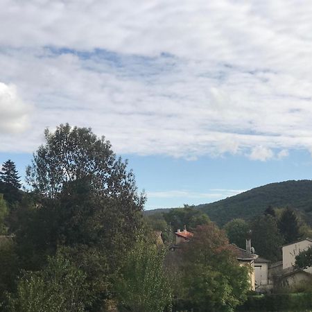 Ravissant Appartement Dans Cadre Verdoyant Marchampt Exterior photo
